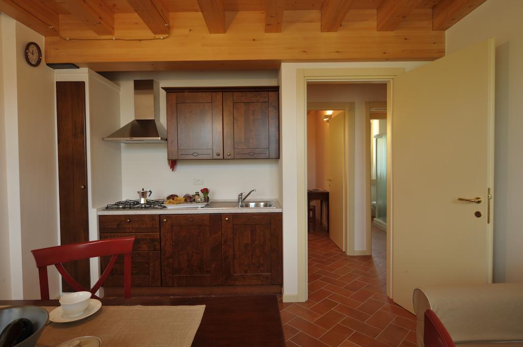 Le Camere Di Virgilio Monzambano Bilik gambar
